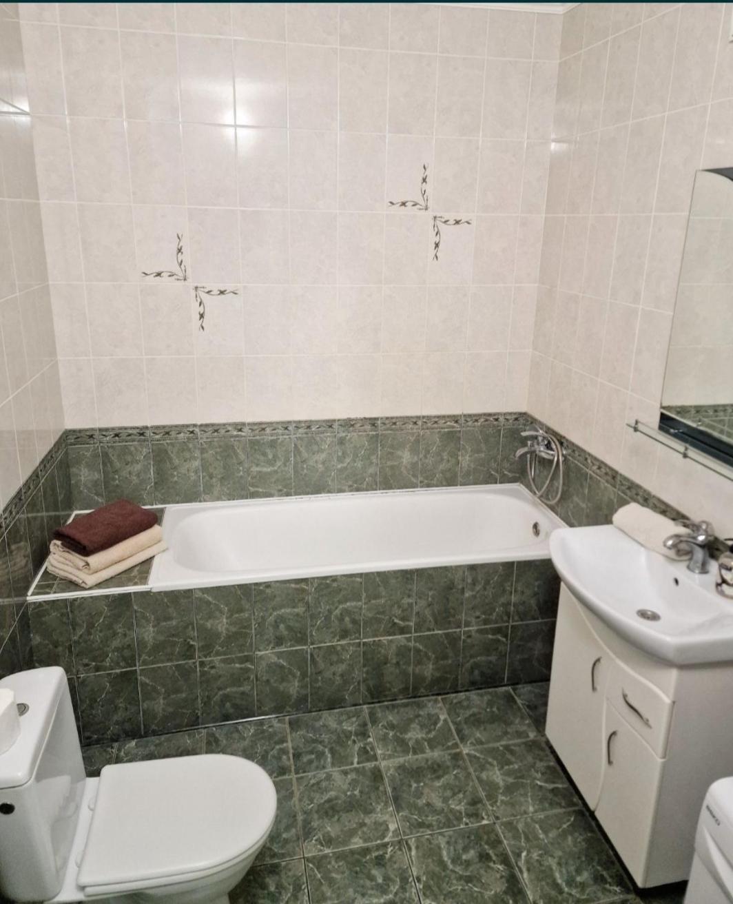 Apartment On Kravchuka, 11B ลุตสกาย ภายนอก รูปภาพ