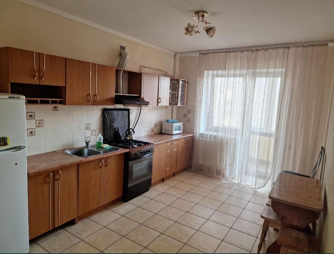 Apartment On Kravchuka, 11B ลุตสกาย ภายนอก รูปภาพ
