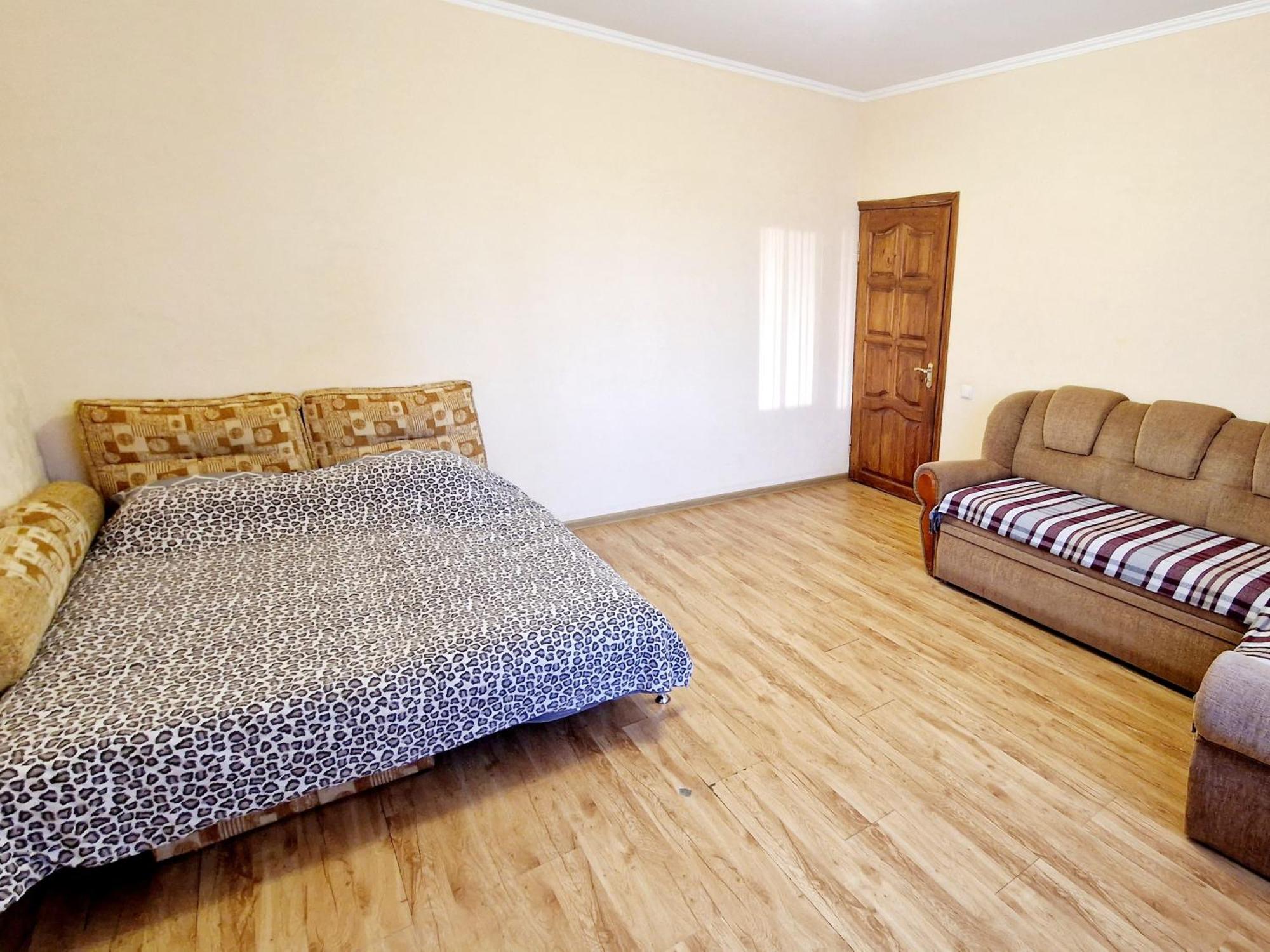 Apartment On Kravchuka, 11B ลุตสกาย ภายนอก รูปภาพ