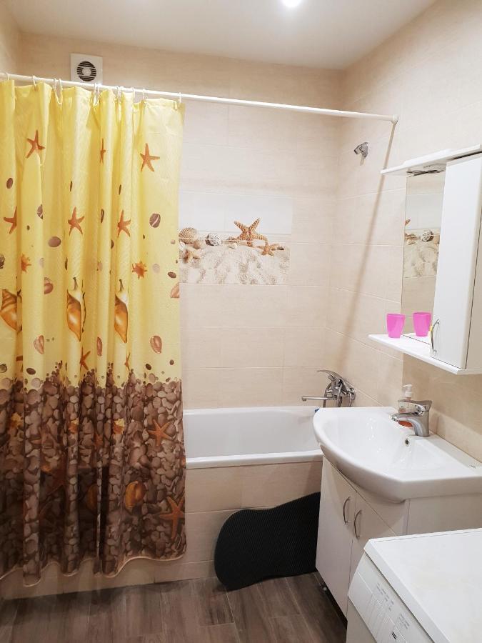 Apartment On Kravchuka, 11B ลุตสกาย ภายนอก รูปภาพ